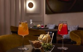 Borghese Contemporary Hotel
